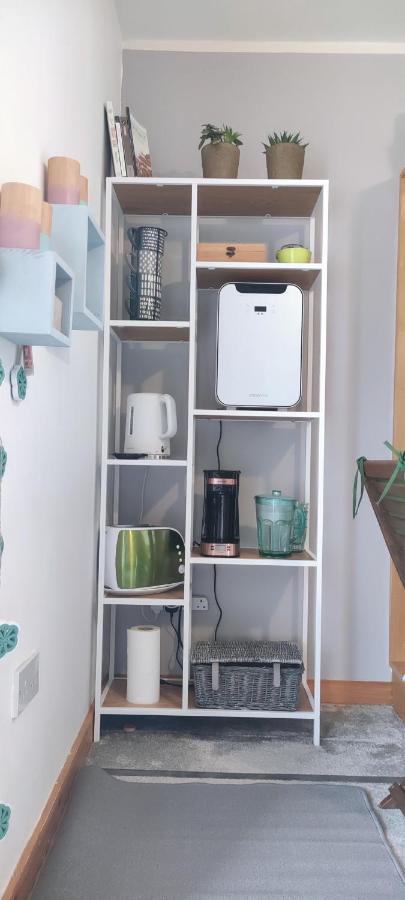 Joanna'S Studio , Key Locker By Whatsapp Own Entrance, Own Bathroom Youghal Kültér fotó
