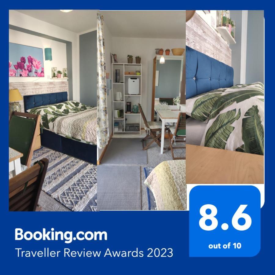 Joanna'S Studio , Key Locker By Whatsapp Own Entrance, Own Bathroom Youghal Kültér fotó